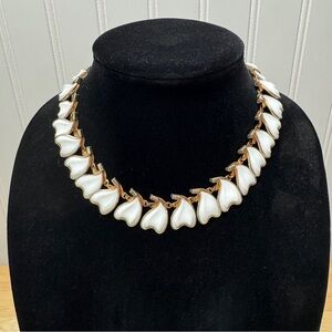 Vintage Barclay Necklace White Milk Glass Moulded Bezel Set Leaf Petal Collar